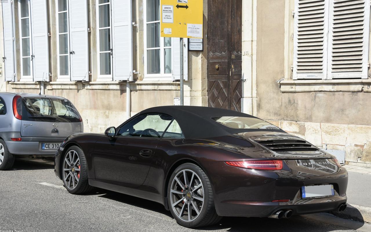 Porsche 911 Carrera 4 de ocasión publicado por coches360